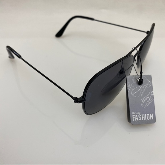 Aviator Sunglasses -New- Black Wire Frames - Picture 5 of 7